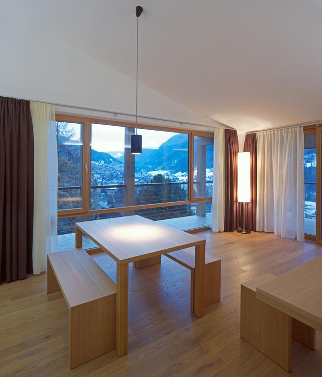 Residence Larciunei オルティゼーイ 部屋 写真