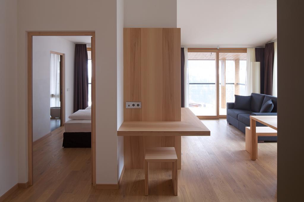 Residence Larciunei オルティゼーイ エクステリア 写真