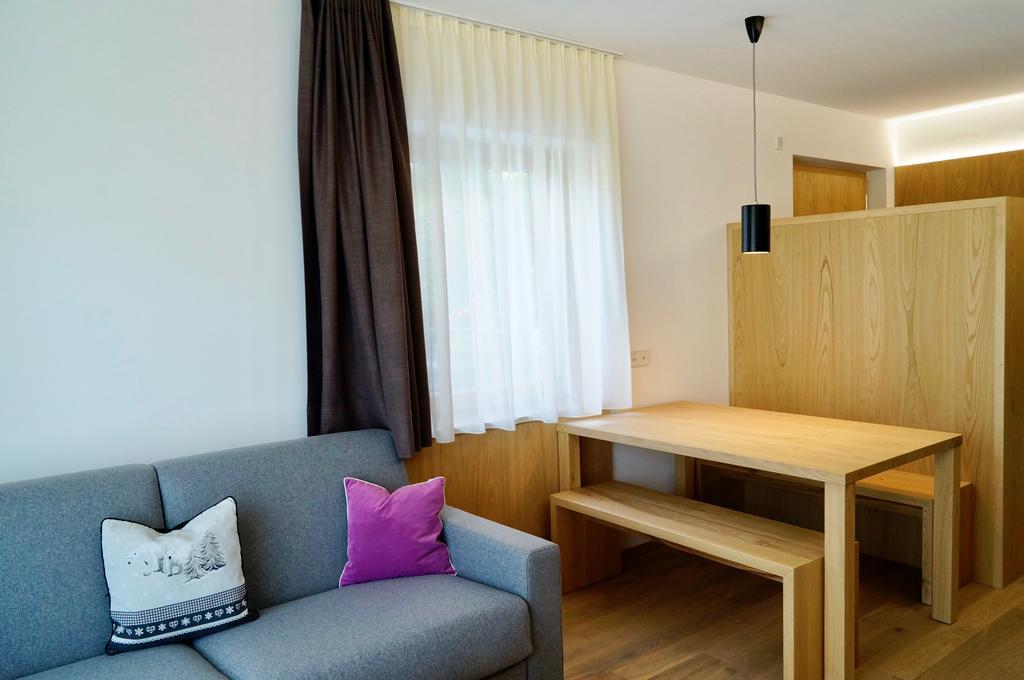 Residence Larciunei オルティゼーイ エクステリア 写真