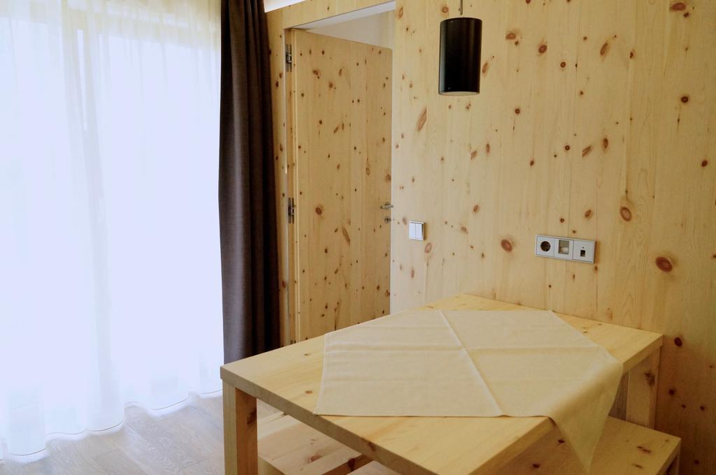 Residence Larciunei オルティゼーイ エクステリア 写真
